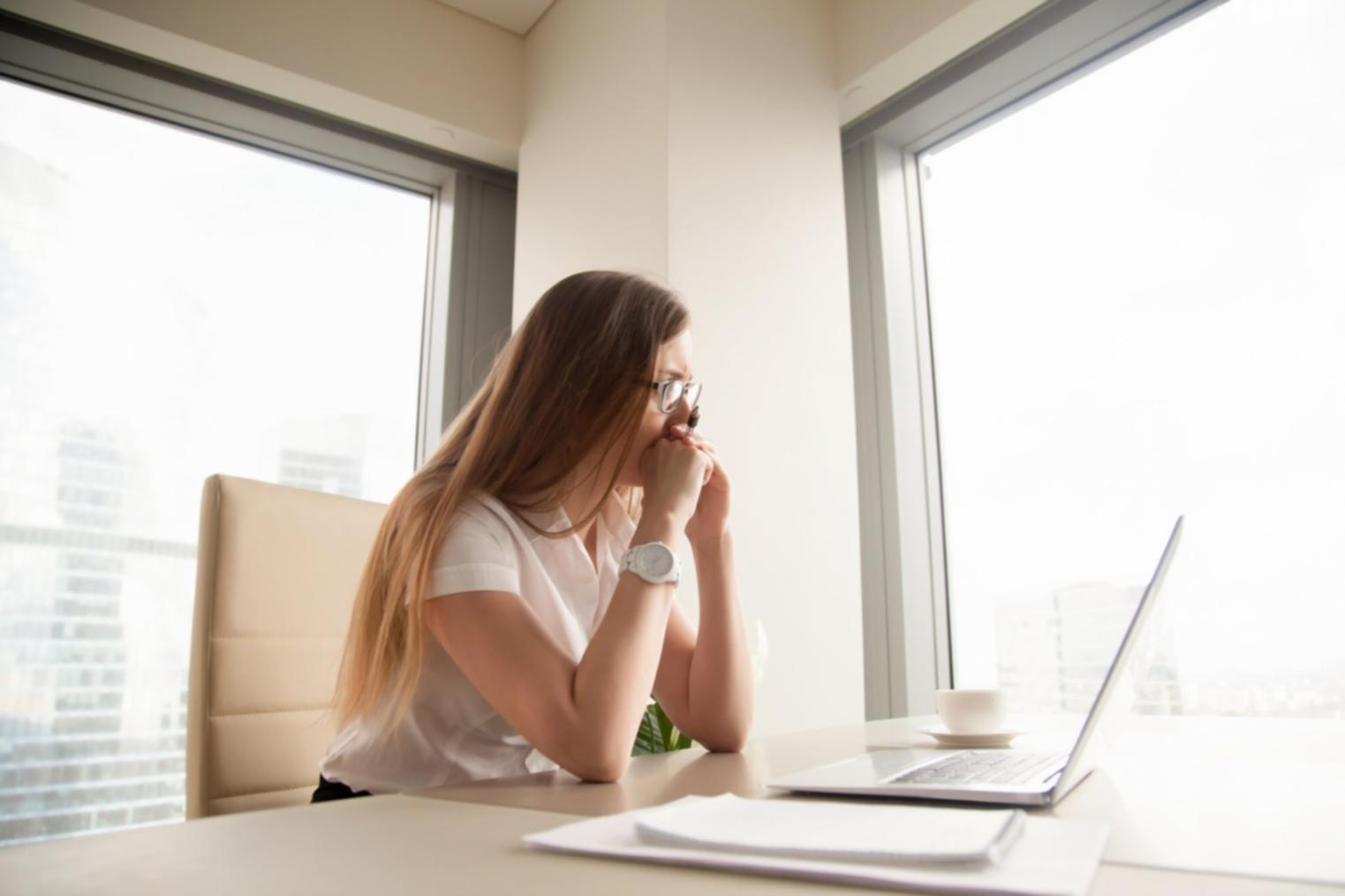 Dashboard mostrando métricas mejoradas de contenido optimizado